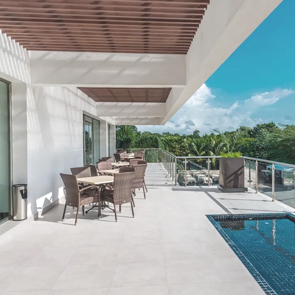 Porcea Aura White Porcelain Paver
